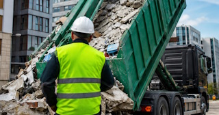 Вывоз строительного мусора в Муравленке: услуги лицензированной компании — ПроМусор